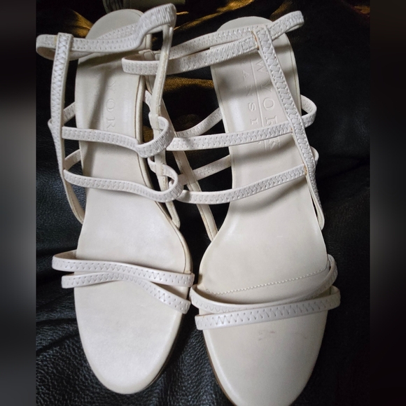 New York Transit NEW Cream Strappy "Naked" Sandals Sz7.5M - Picture 10 of 12